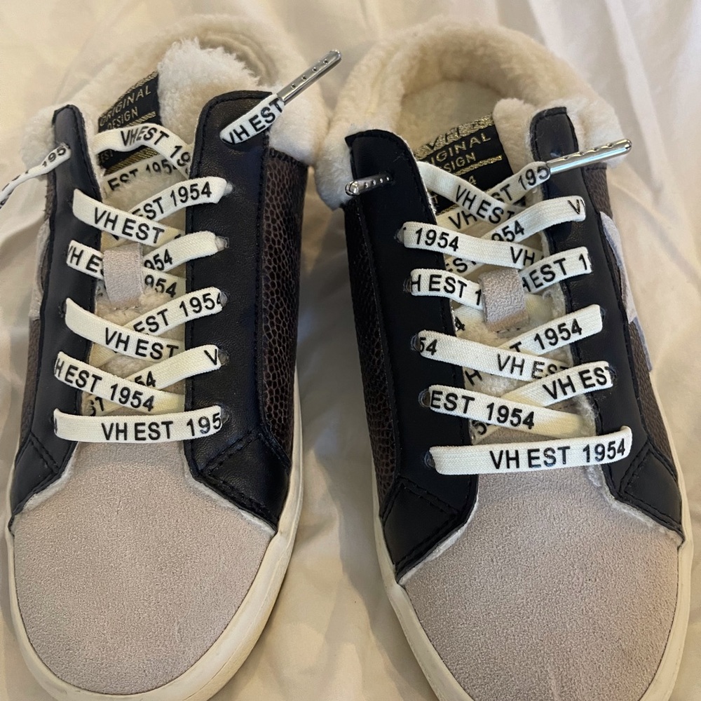 Never worn Vintage Havana Sneakers